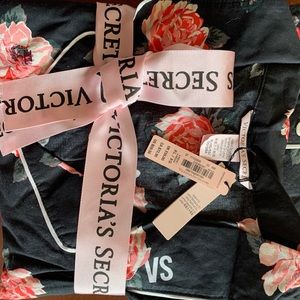 NWT Victoria’s Secret lightweight pjs sz XL